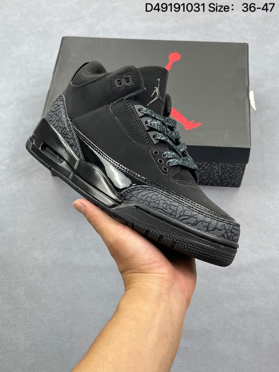 Jordan 3 (Black cat)