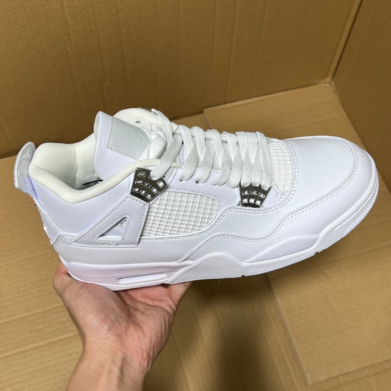 Jordan 4 (Pure Money)