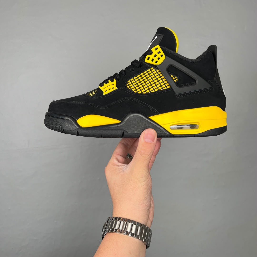 Jordan 4 (Yellow Thunder)